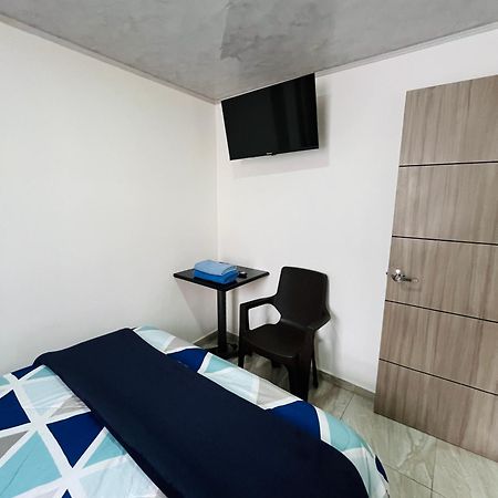 Apartaestudio Cerca Al Aeropuerto 波哥大 外观 照片